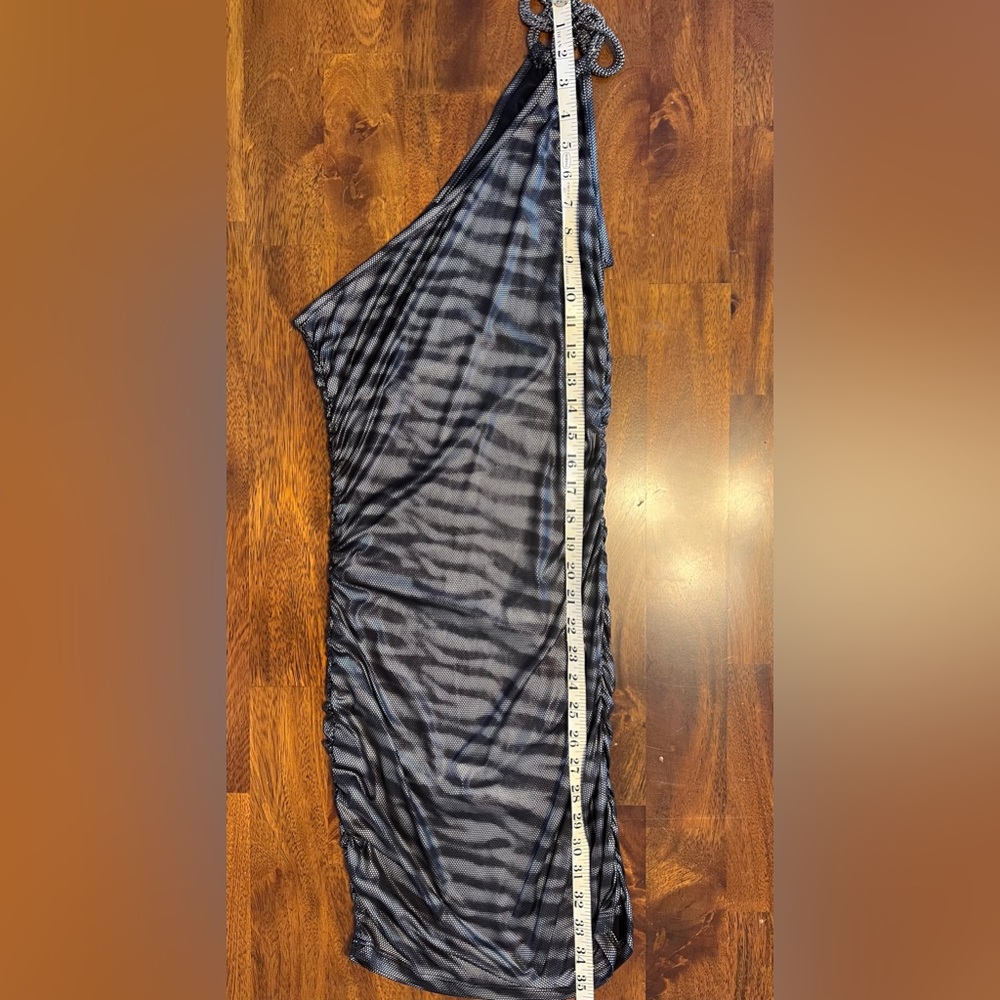 77. Symphony One-Shoulder Bandage Metallic Tiger Print Mini Dress Grey/Black (S) - Picture 11 of 15